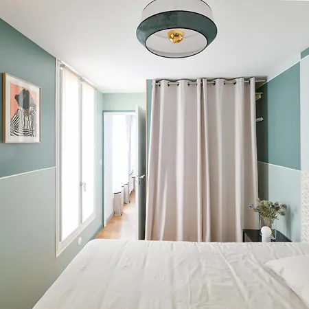 Architect-designed In Le Marais District *