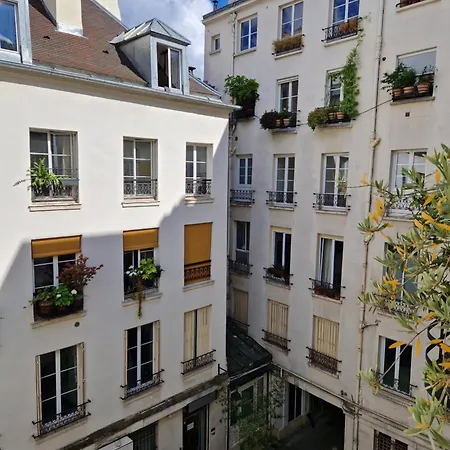 Architect-designed In Le Marais District Apartamento Paris